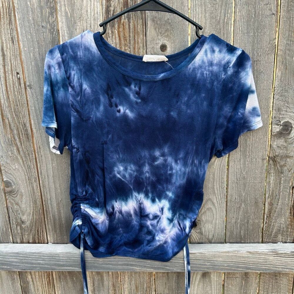 Forever Rose tshirt short sleeve tie dyed size medium